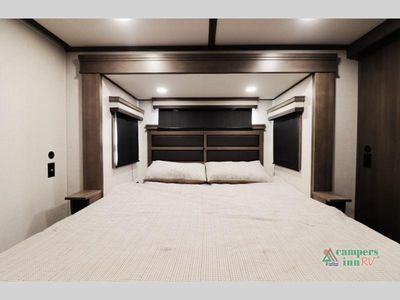 2024 Grand Design Solitude - Photo 37