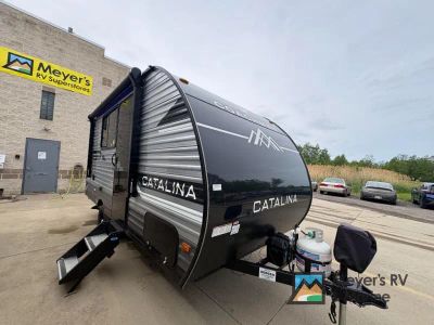 2025 Coachmen RV Catalina Summit Series 7 154RBX — front three-quarter view