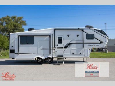 2026 Cougar Half-Ton 26RKE - Photo 10