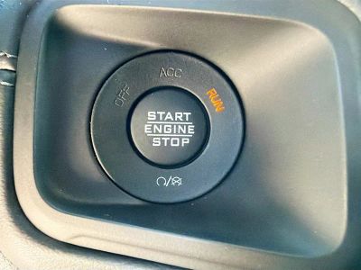 2026 Jeep Wrangler — photo 37 view