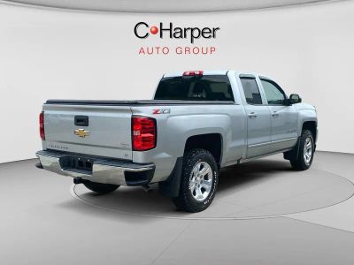 2018 Chevrolet Silverado 1500 — rear three-quarter view