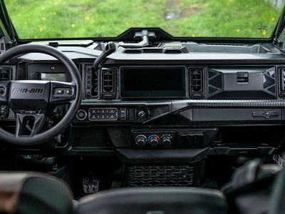 2026 Can-Am Defender MAX Limited HD11 - Photo 3