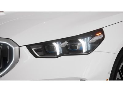 2026 BMW 5 Series - Photo 6