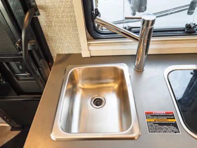 2027 Winnebago EKKO — photo 11 view