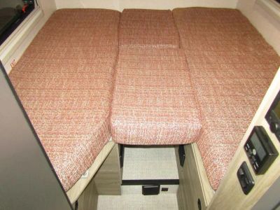 2026 Winnebago EKKO - Photo 8