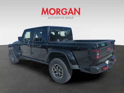 2026 Jeep Gladiator — photo 7 view
