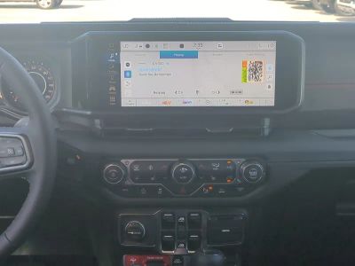 2026 Jeep Gladiator — photo 18 view