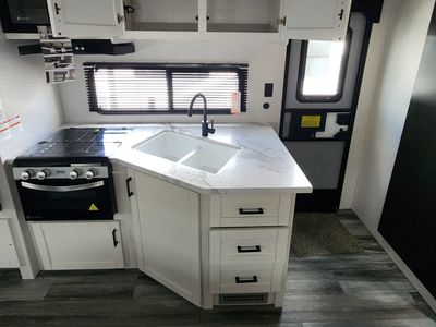 2026 Jayco Jay Flight SLX - Photo 9