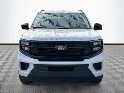 2026 Ford Expedition — side profile view