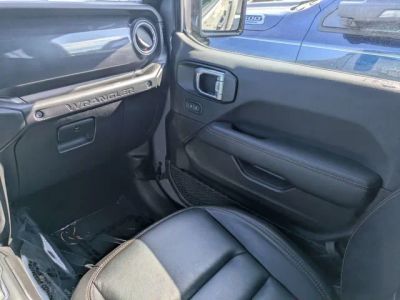 2023 Jeep Wrangler — photo 14 view