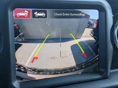 2023 Jeep Wrangler — photo 19 view