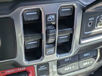 2023 Jeep Wrangler — photo 17 view