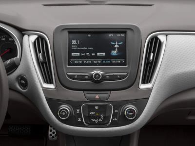 2018 Chevrolet Malibu - Photo 17