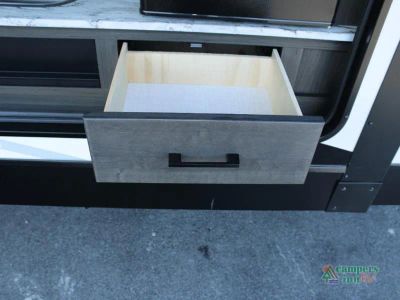 2026 Venture RV SportTrek Touring Edition — photo 15 view