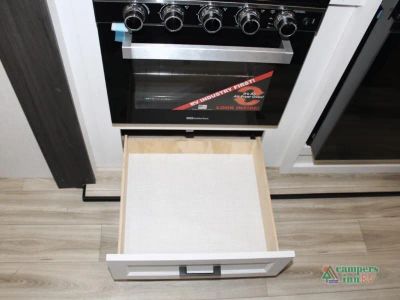 2026 Venture RV SportTrek Touring Edition — photo 40 view