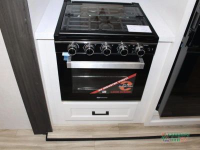 2026 Venture RV SportTrek Touring Edition — photo 39 view