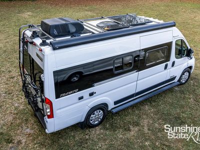 2022 Winnebago Travato — photo 17 view