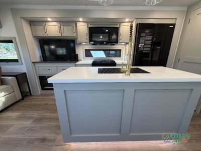 2027 Brinkley Model Z - Photo 18