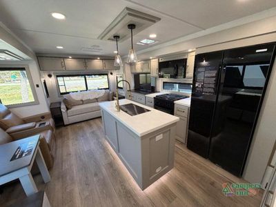 2027 Brinkley Model Z - Photo 2