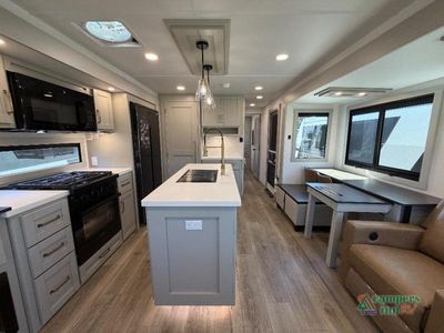 2027 Brinkley Model Z - Photo 14