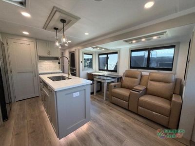 2027 Brinkley Model Z - Photo 13