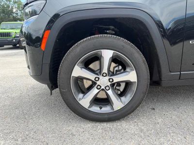 2026 Jeep Grand Cherokee L — photo 9 view