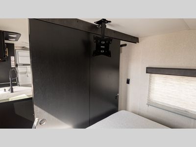 2021 Forest River RV Cherokee Grey Wolf - Photo 17