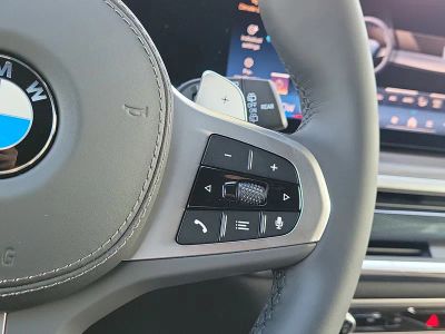 2026 BMW X5 — photo 22 view