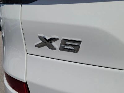 2026 BMW X5 — engine compartment view