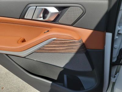 2026 BMW X5 — photo 13 view