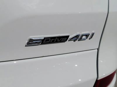 2026 BMW X5 — detail view