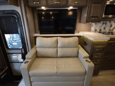 2022 Jayco SENECA - Photo 8