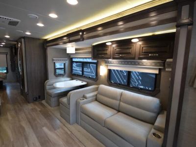 2022 Jayco SENECA - Photo 13