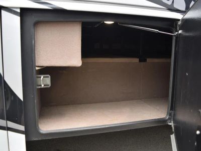 2022 Jayco SENECA - Photo 29