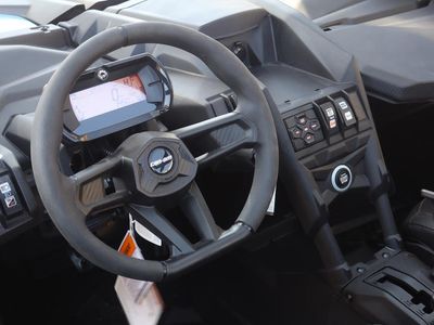 2026 Can-Am Maverick X3 MAX DS Turbo Scandi Blue & Orange Crush - Photo 9