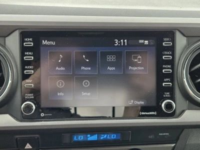 2022 Toyota Tacoma - Photo 11