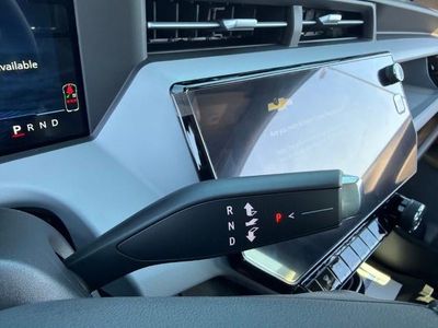 2027 Chevrolet Bolt - Photo 10