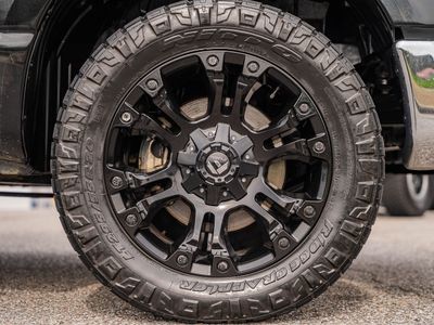 2018 Nissan Titan - Photo 8