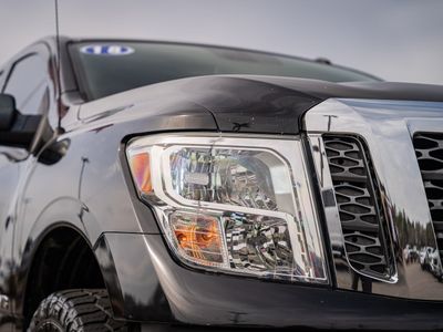 2018 Nissan Titan - Photo 9
