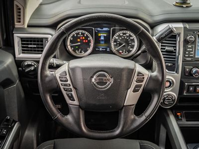 2018 Nissan Titan - Photo 24