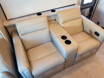 2026 Thor Motor Coach CHATEAU - Photo 10