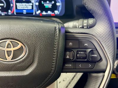 2026 Toyota 4Runner — photo 17 view