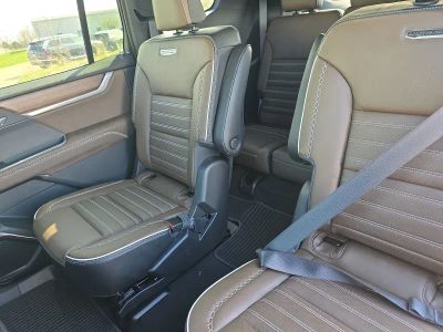 2026 GMC Acadia — photo 18 view