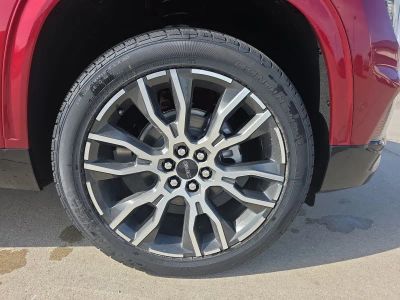 2026 GMC Acadia — photo 16 view