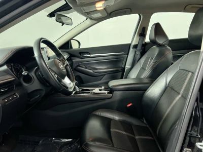 2024 Nissan Altima — photo 12 view