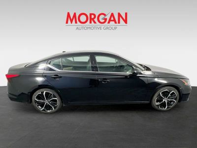 2024 Nissan Altima — side profile view