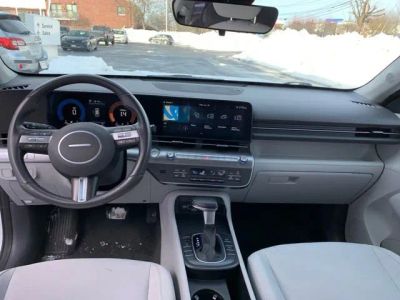 2025 Hyundai Kona SEL - Photo 16