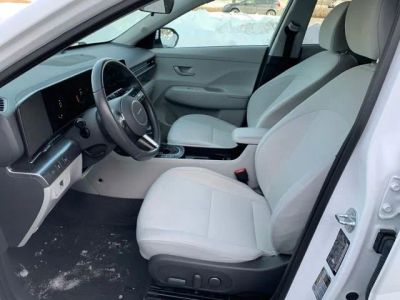 2025 Hyundai Kona SEL - Photo 15
