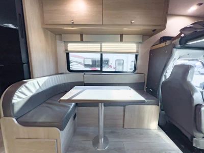 2025 Coachmen LEPRECHAUN — photo 15 view