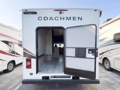 2025 Coachmen LEPRECHAUN — photo 28 view